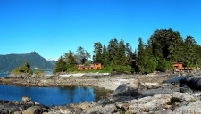 Talon Lodge at low tide from the adjoining island