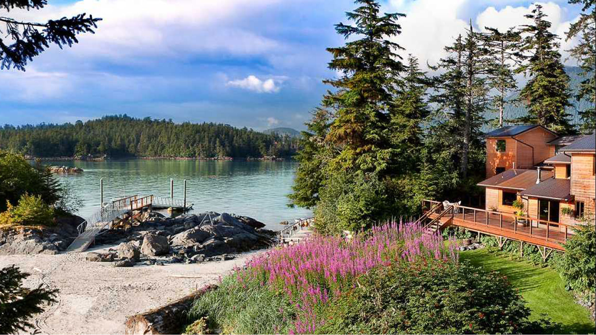 EXTRAORDINARY-Unmatched Views of Alaska's Inside Passage