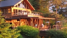 alaska_lodge_beach_bar